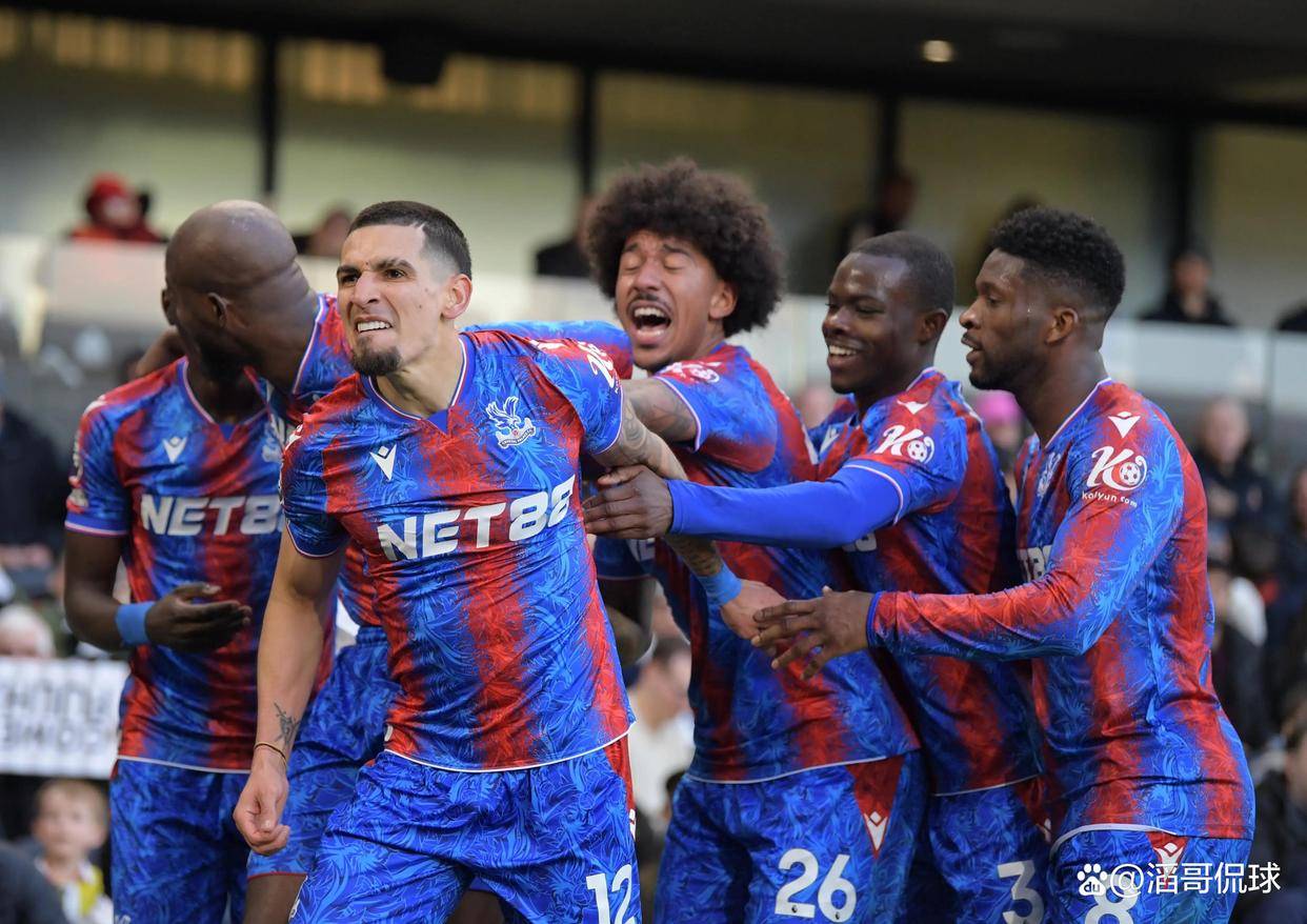 关于今晨阿斯顿维拉迎来里程碑切尔西转会期篮板制胜，Uzi在日本队比赛中精彩发挥看傻球迷的信息