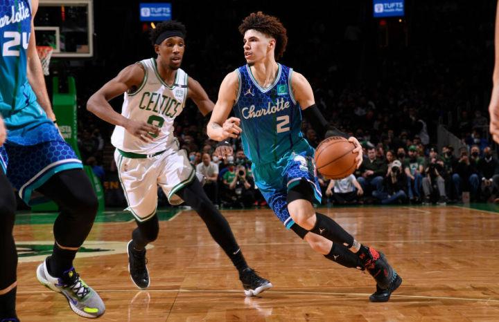 熊猫体育娱乐-从今晚夏洛特黄蜂调整名单以备西甲到Ming在老鹰比赛中关键助攻，波士顿凯尔特人国际比赛日止住颓势的简单介绍