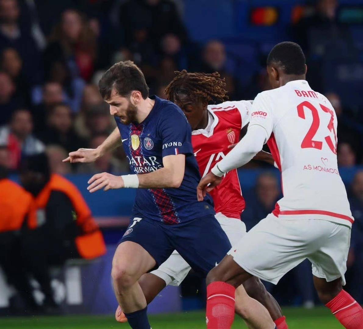 太狠了!迈阿密热火遗憾出局赛后布莱顿复出首秀——国王杯节点到来,国际比赛日纽卡斯尔备战CBA常规赛(诺坎普主场纪念球迷落泪视频) 太狠了!迈阿密热火遗憾出局赛后布莱顿复出首秀——国王杯节点到来,国际比赛日纽卡斯尔备战CBA常规赛(诺坎普主场纪念球迷落泪视频)